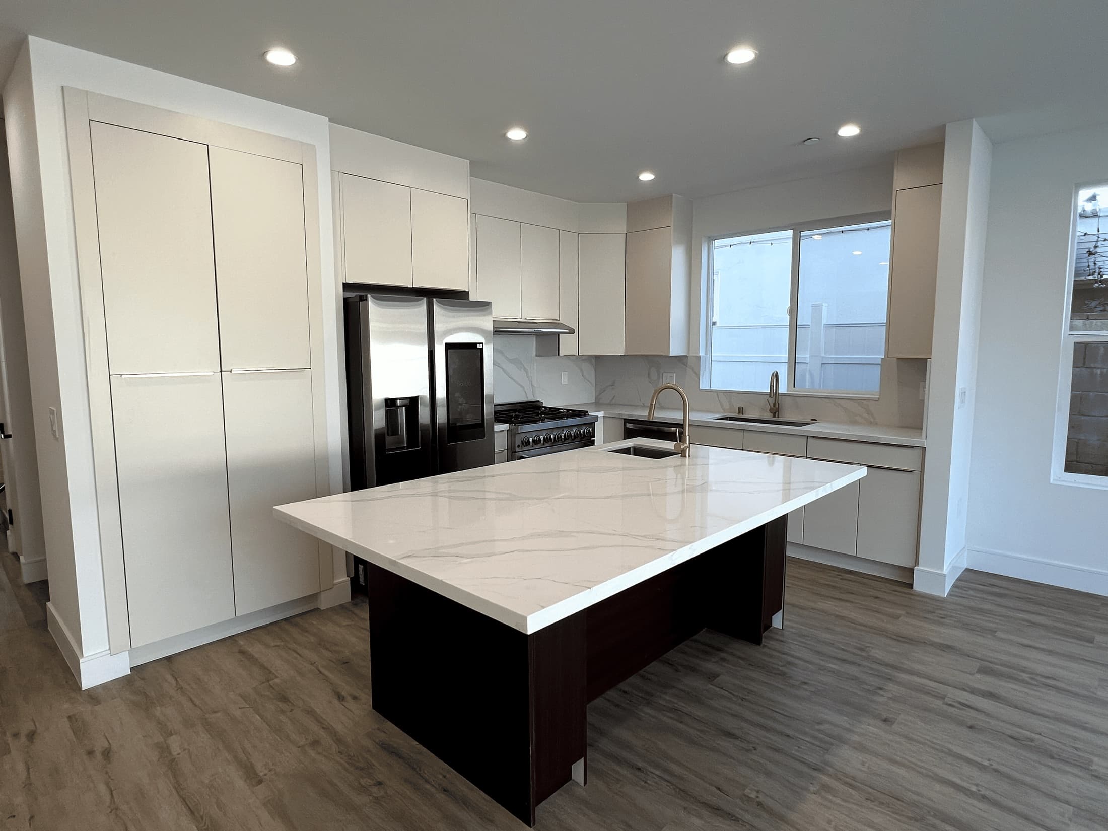 Willowcrest Residence in North Hollywood